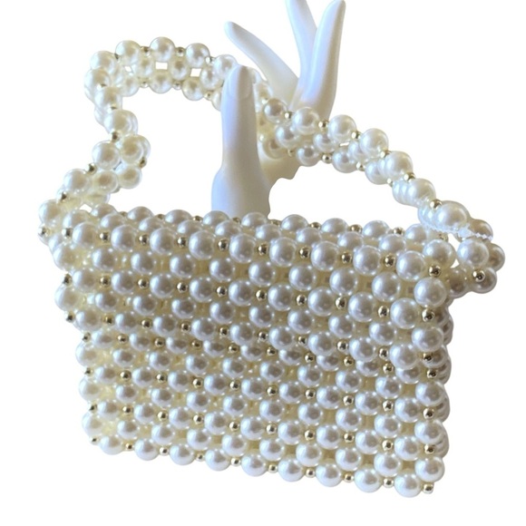 Handbags - Elegant Ivory Pearl & Gold Beaded Handbag New 7” x 5” x 5” Pearl Handle